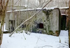 Ligne Maginot - FORT DE ROPPE - (Position d'artillerie préparée) - Le nouveau coffre construit devant l'original dans les années 1930.