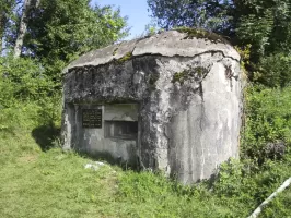 Ligne Maginot - B36 - ABBAYE 1 - (Blockhaus pour arme infanterie) - Blockhaus situé à proximité du chemin 'Tour du Lac de Saint-Point'.
