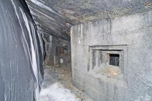 Ligne Maginot - TUNNEL DE L'ECLUSE - (Blockhaus pour canon) - Les créneaux coté tunnel