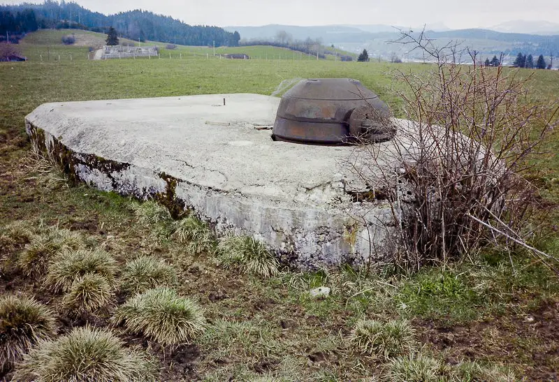 Ligne Maginot - REMORAY (TD N° 380) - (Cuve pour arme d'infanterie) - Photo 1991