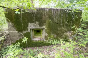 Ligne Maginot - CB441 - (Blockhaus pour arme infanterie) - Créneau de défense des arrières