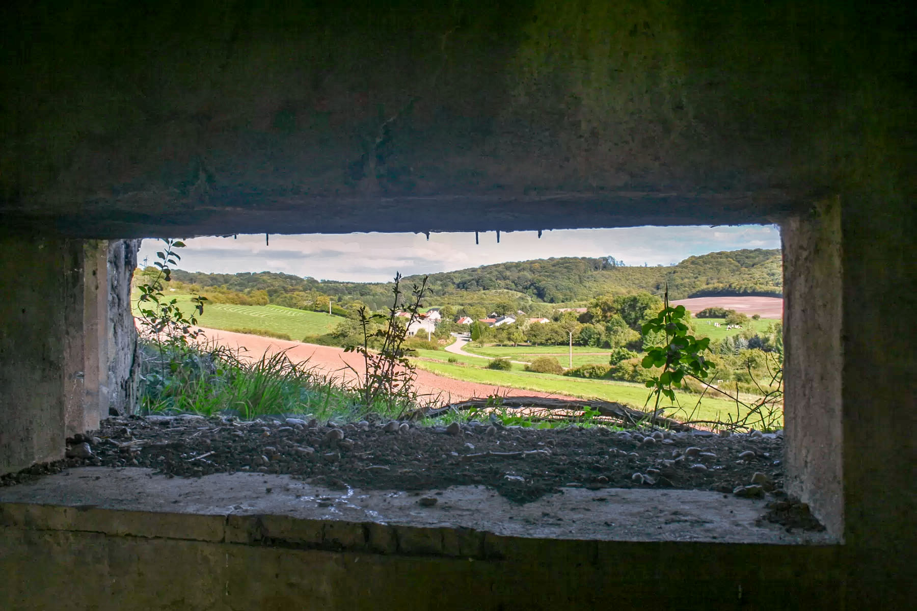 Ligne Maginot - CB151 - LANGE LANGT - (Blockhaus pour canon) - Le blockhaus couvre la route et l'entrée du village de Breistroff-la-Petite 