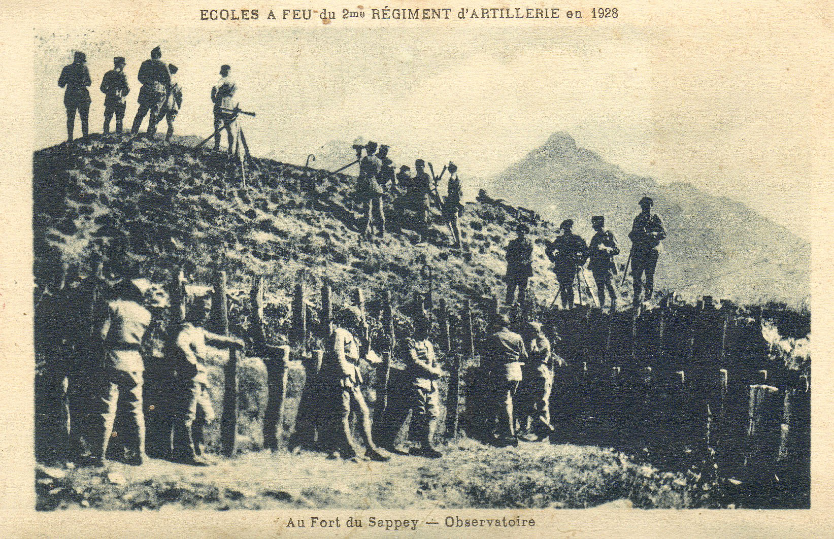 Ligne Maginot - SAPEY - (Ouvrage d'artillerie) - Ecole à feu du 2 RA en 1928 sur les dessus du fort du Sappey