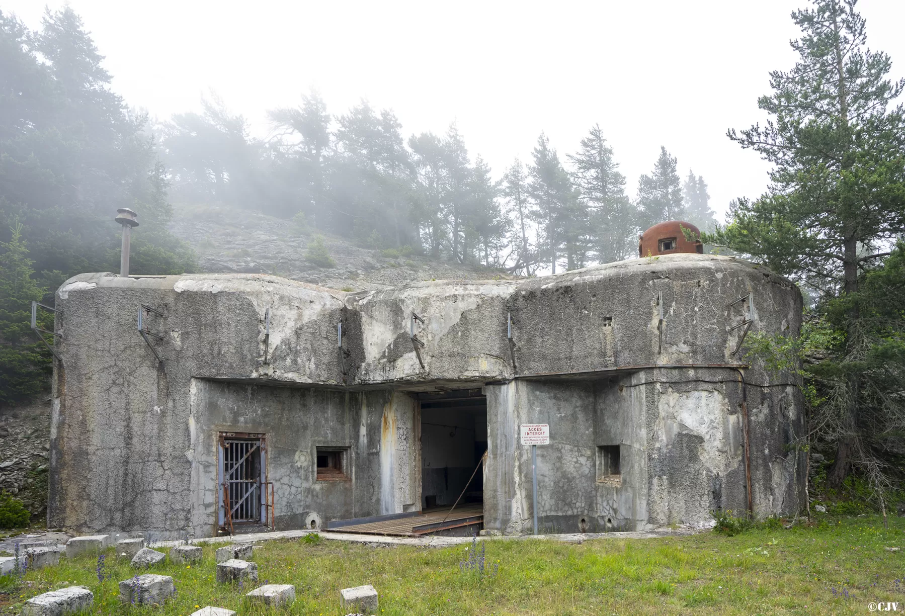 Ligne Maginot - SAPEY - (Ouvrage d'artillerie) - L'entrée mixte de l'ouvrage