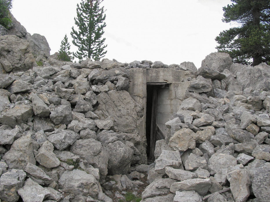 Ligne Maginot - OBSERVATOIRE MIGUET - INFERNET - (Observatoire d'artillerie) - L'accès de l'observatoire