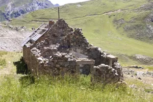 Ligne Maginot - FOURCHES - (Casernement) - 