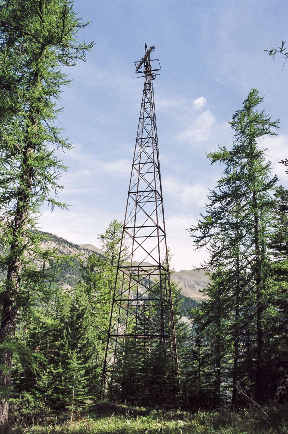 Ligne Maginot - TéLéPHéRIQUE DE ROCHE LA CROIX - (RESEAU - Téléphérique (ligne)) - Pylône No 11