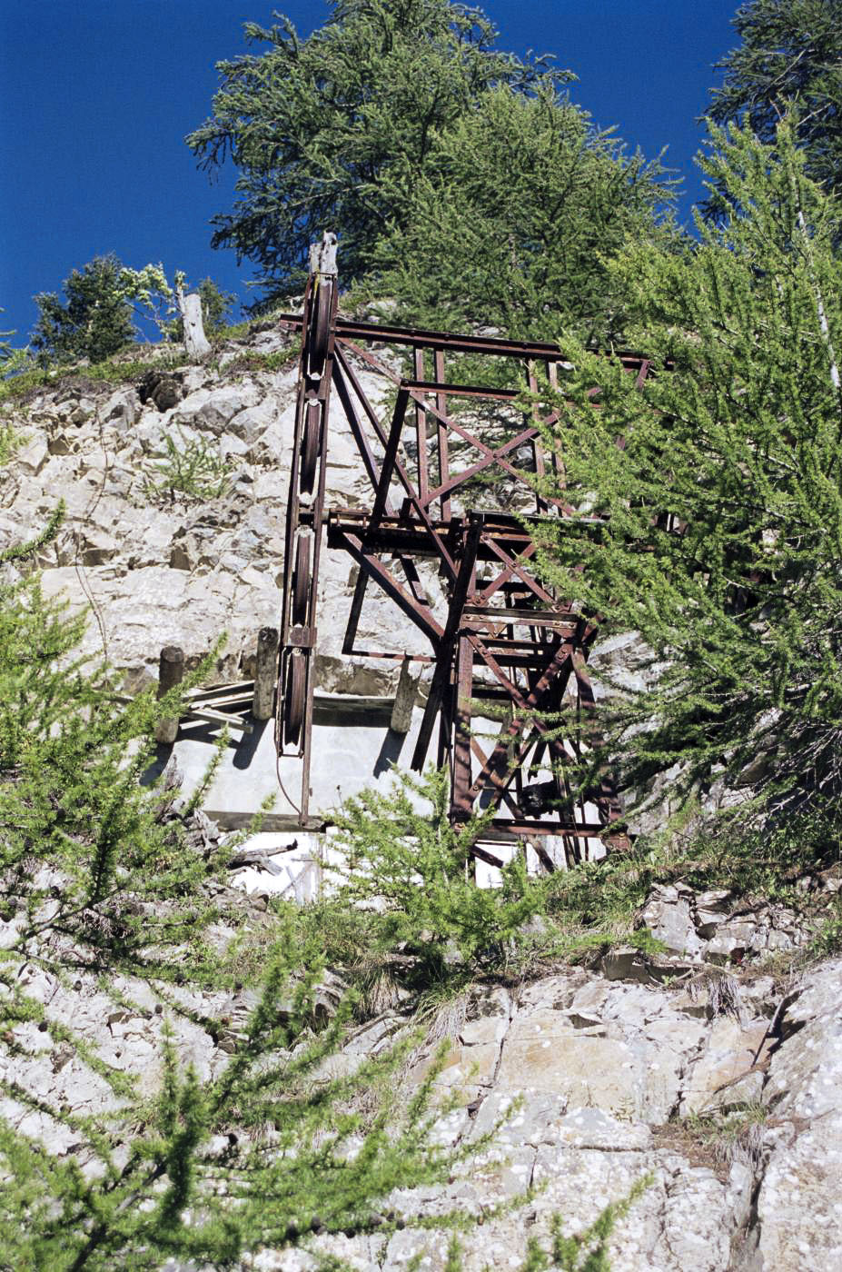 Ligne Maginot - TéLéPHéRIQUE DE ROCHE LA CROIX - (RESEAU - Téléphérique (ligne)) - Pylône No 12