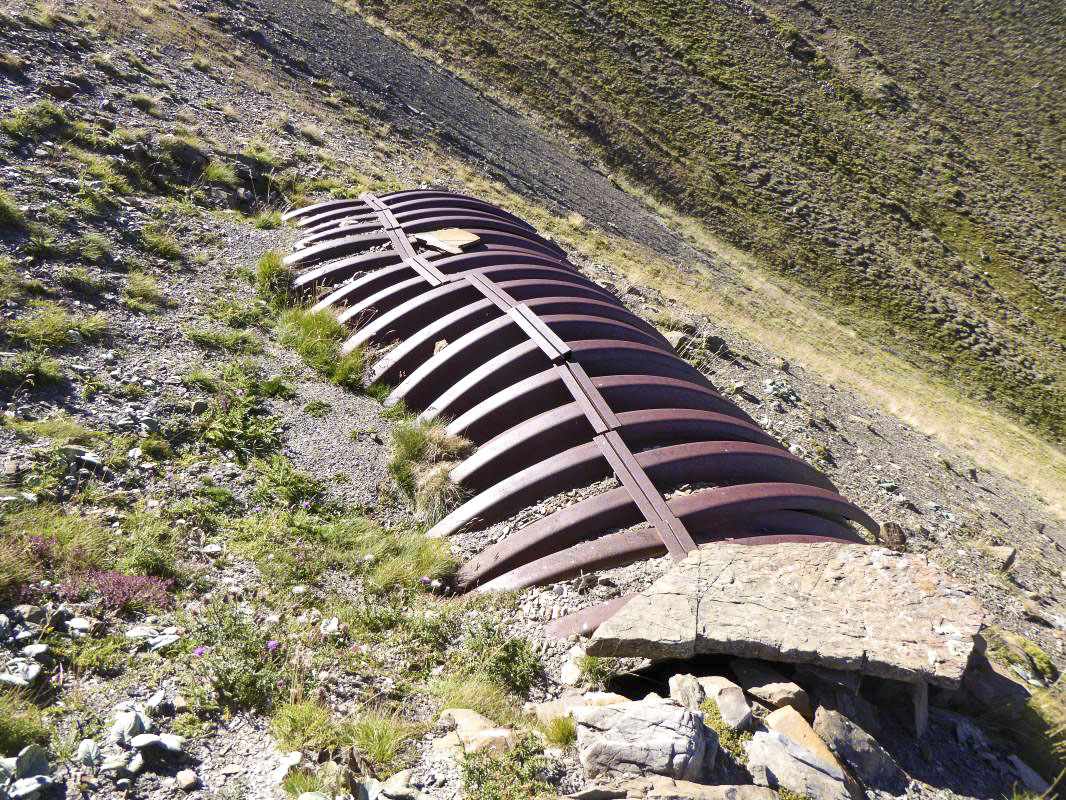 Ligne Maginot - COLOMBART - (Casernement) - Abris alpins