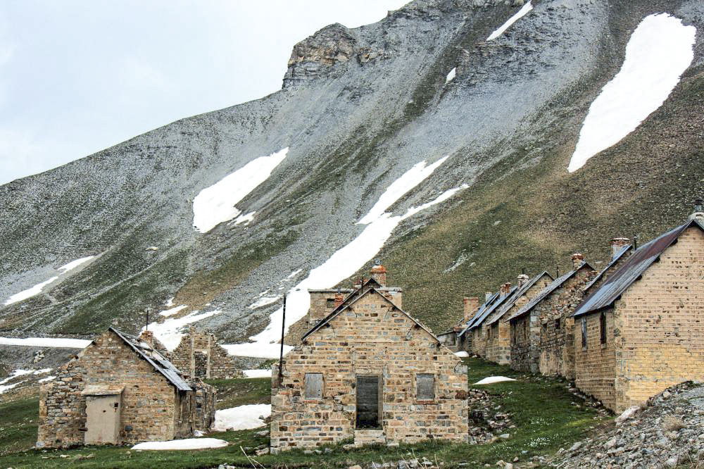 Ligne Maginot - FOURCHES - (Casernement) - 