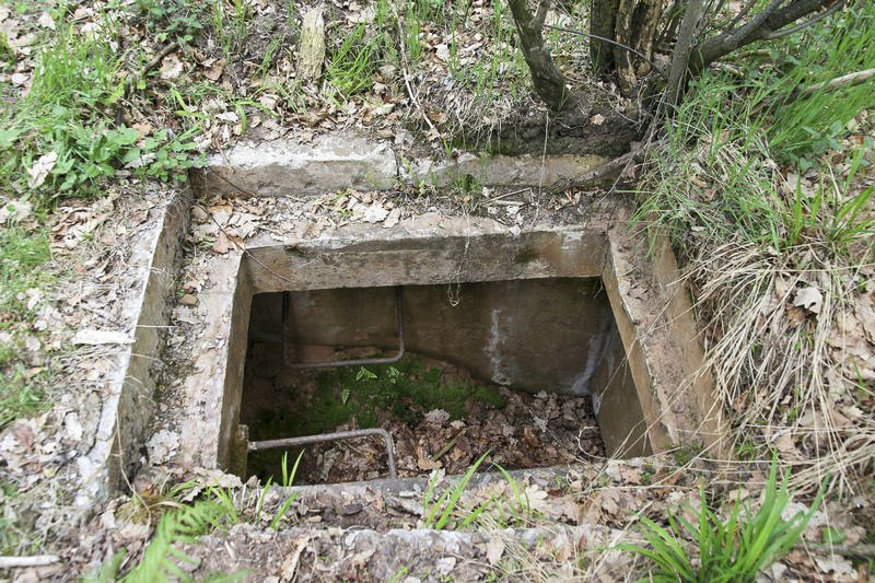 Ligne Maginot - GRAND WOLFSCHACHEN - (Observatoire d'artillerie) - On peut remarquer que la guérite a été récupérée peu avant le passage du photographe.