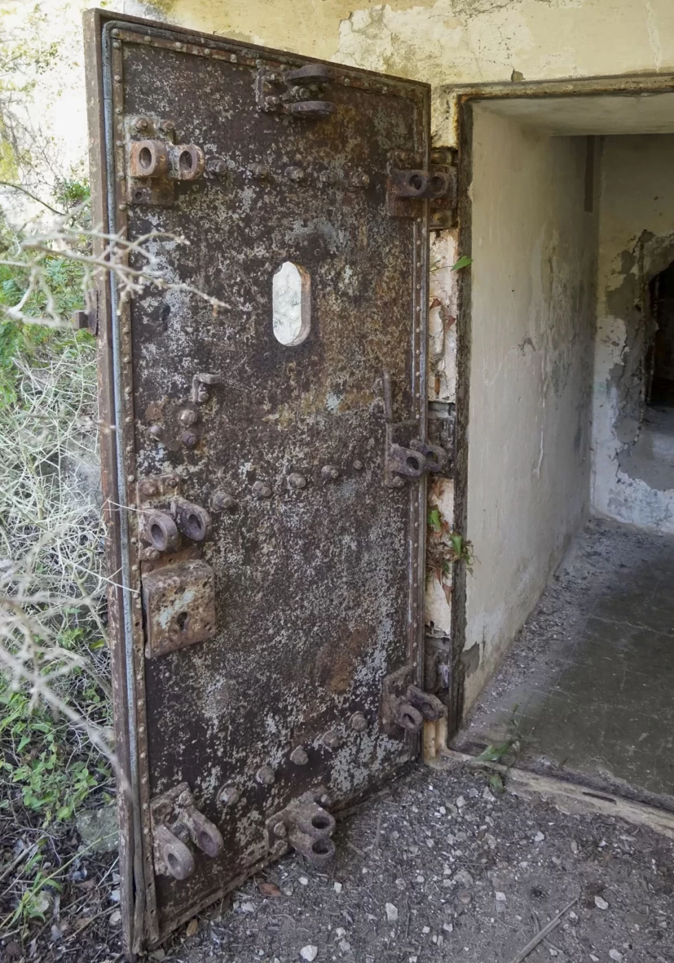 Ligne Maginot - CAPO BIANCO NORD - (Casemate d'infanterie - Simple) - La porte en position ouverte