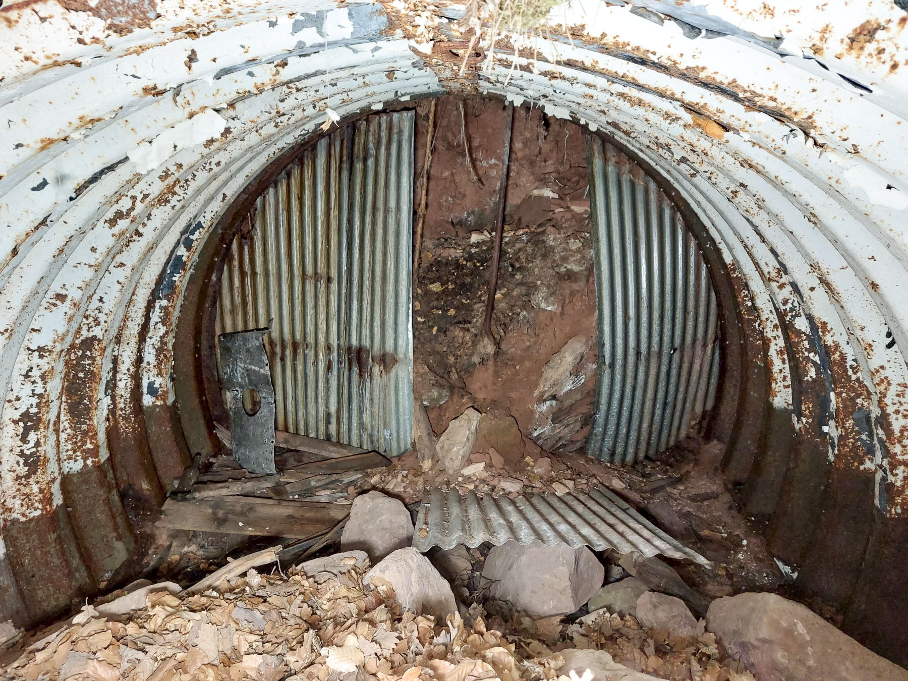 Ligne Maginot - FALKENBERG - COTE 263 (2°BON - 154°RIF) - (PC de Quartier) - Un abri en tôle métro subsiste