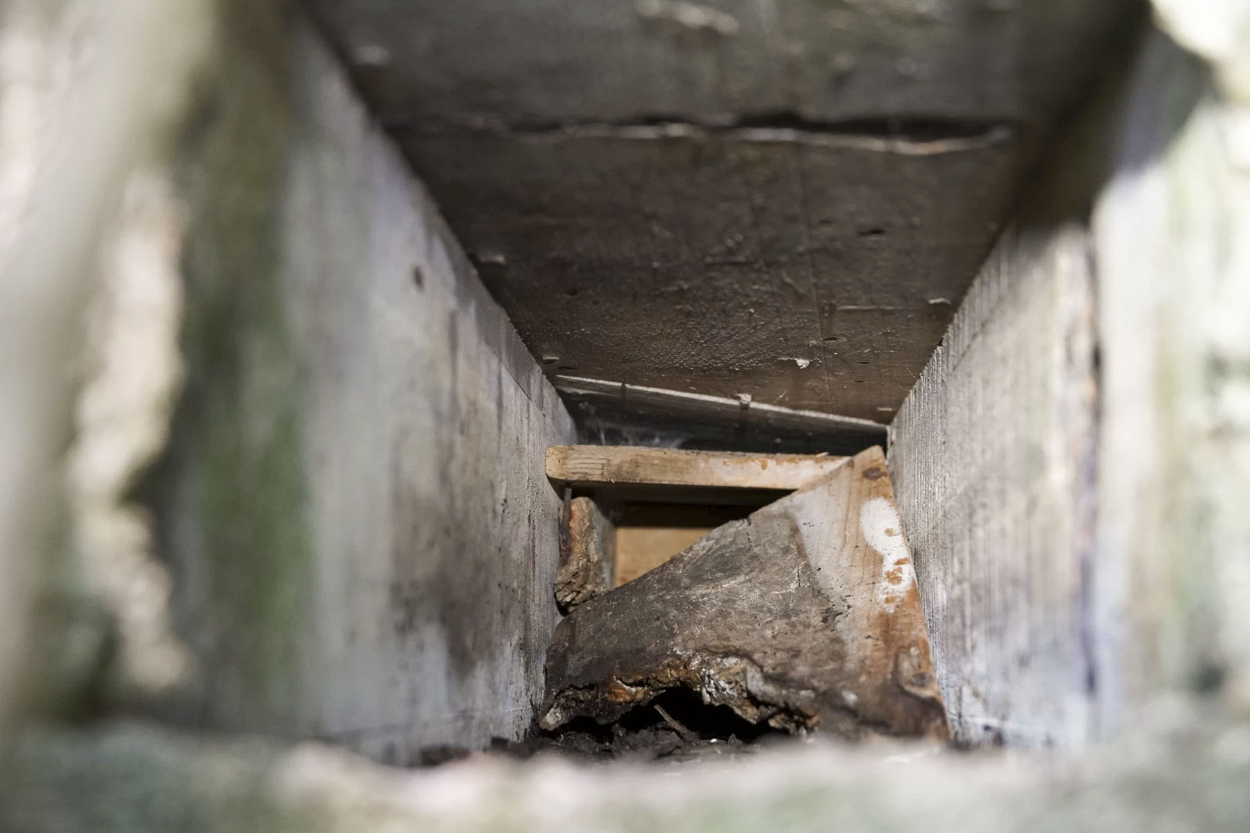 Ligne Maginot - UMBRUCH - (Blockhaus pour arme infanterie) - Le conduit d'aeration est encore équipé du coffrage en bois