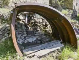 Ligne Maginot - CRÊTE DE TOUSSAINT - (Abri) - Environnement
Petit abri dans le hameau de Valabres.