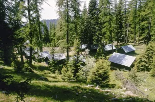 Ligne Maginot - GRANGES DE LA BRASQUE - CAMP DU TOURNAIRET - (Casernement) - 