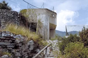 Ligne Maginot - O37 - VENANSON (Casemate d'infanterie) - La casemate vue du coté entrée