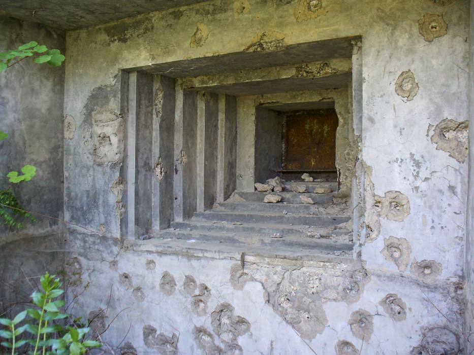 Ligne Maginot - O39 - La BOLLINETTE (Casemate d'infanterie) - Créneau pour mitrailleuse