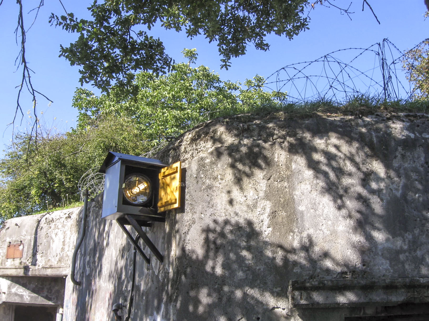 Ligne Maginot - 22/3 - GERSTHEIM - (Casemate d'infanterie - Double) - Projecteur extérieur en version non blindé