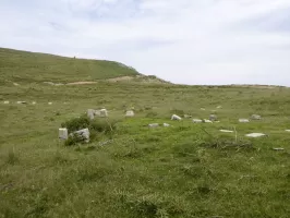 Ligne Maginot - BAISSE DE VENTABREN - (Casernement) - Restes des plots supportant les baraquement.