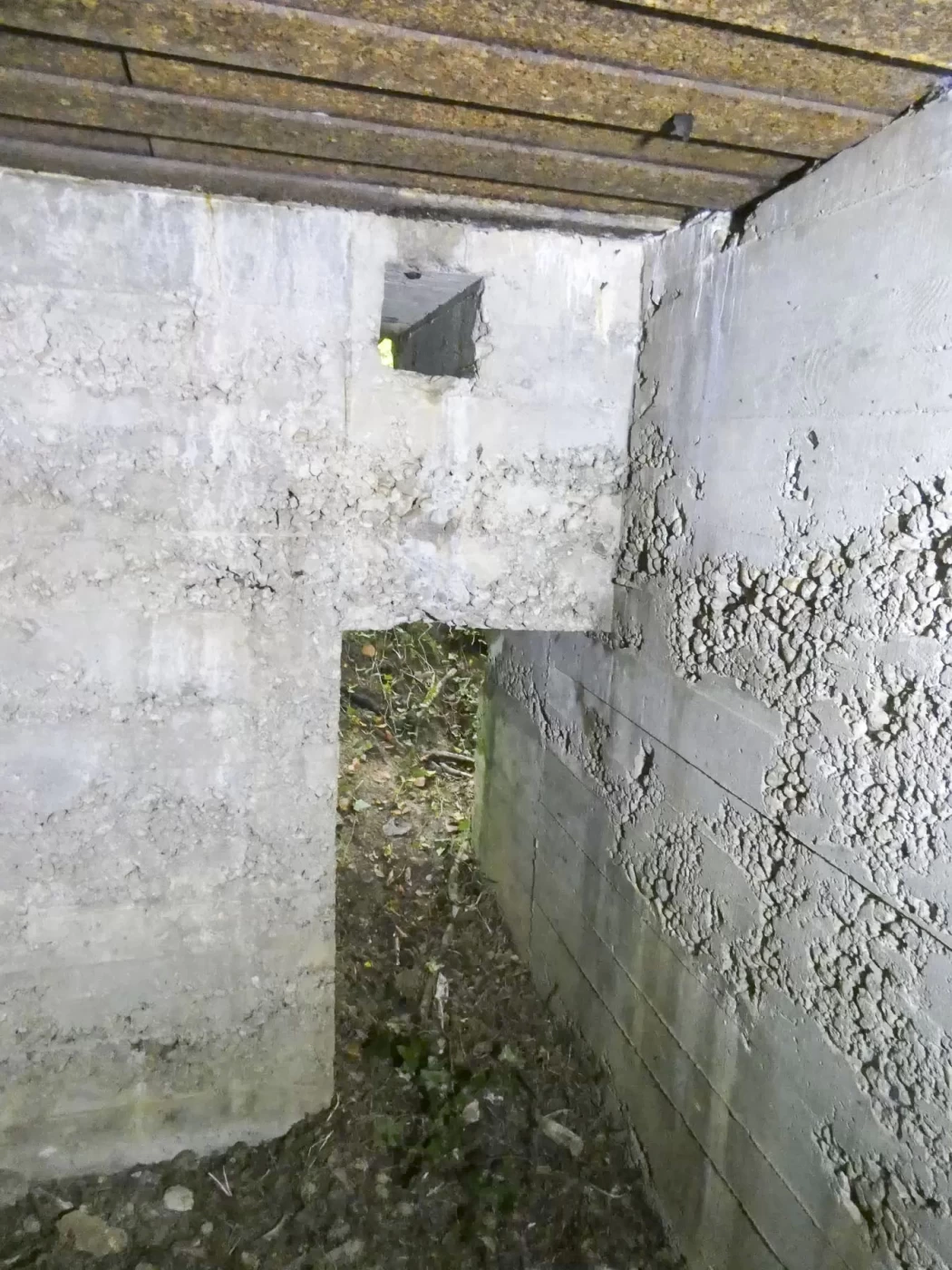 Ligne Maginot - DB316 - BOIS DE BEUVEILLE OUEST 1 - (Blockhaus pour arme infanterie) - L'entrée