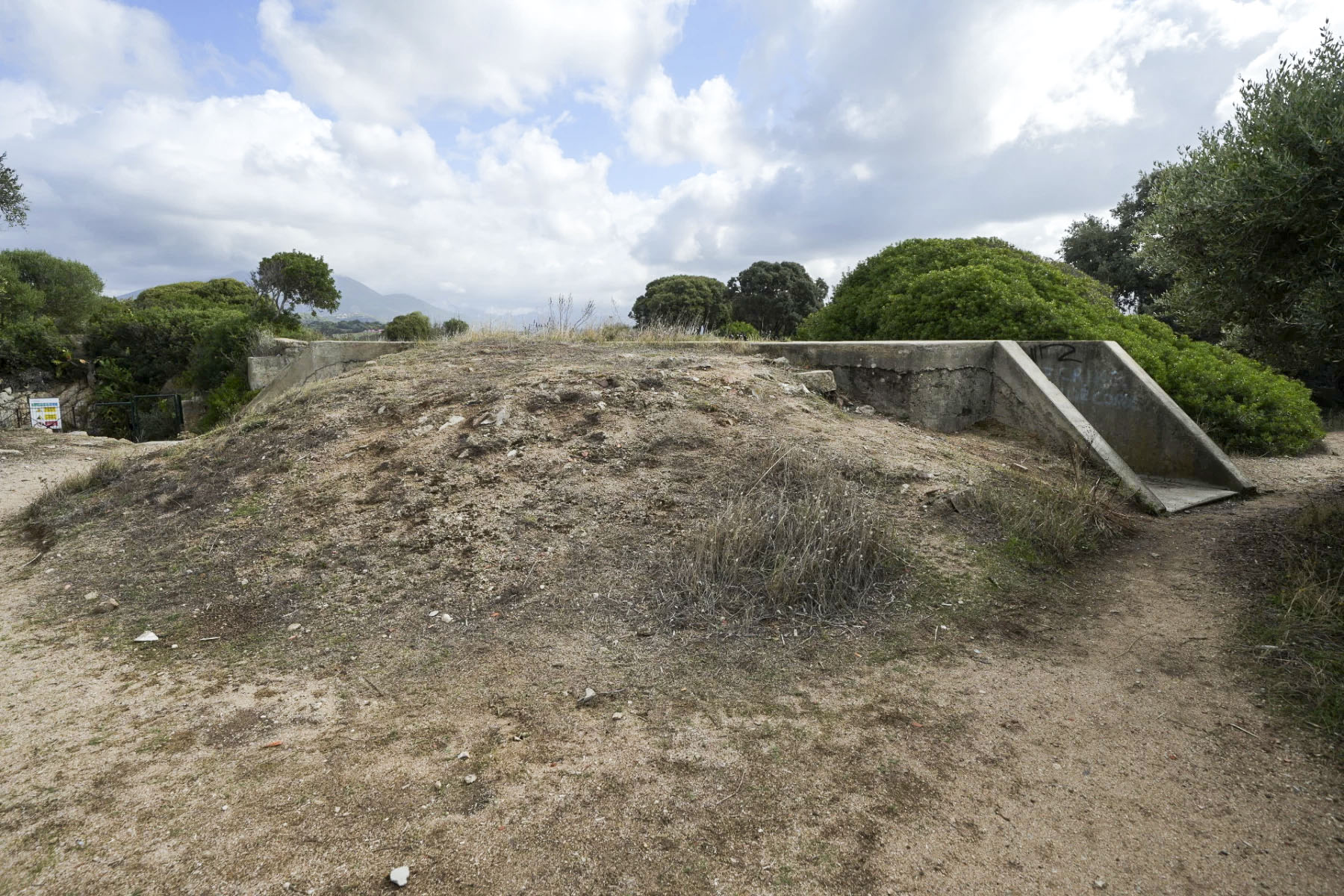 Ligne Maginot - CAPITELLO (BATTERIE DCA) - (Position d'artillerie préparée) - Cuve pour canon de 75mm