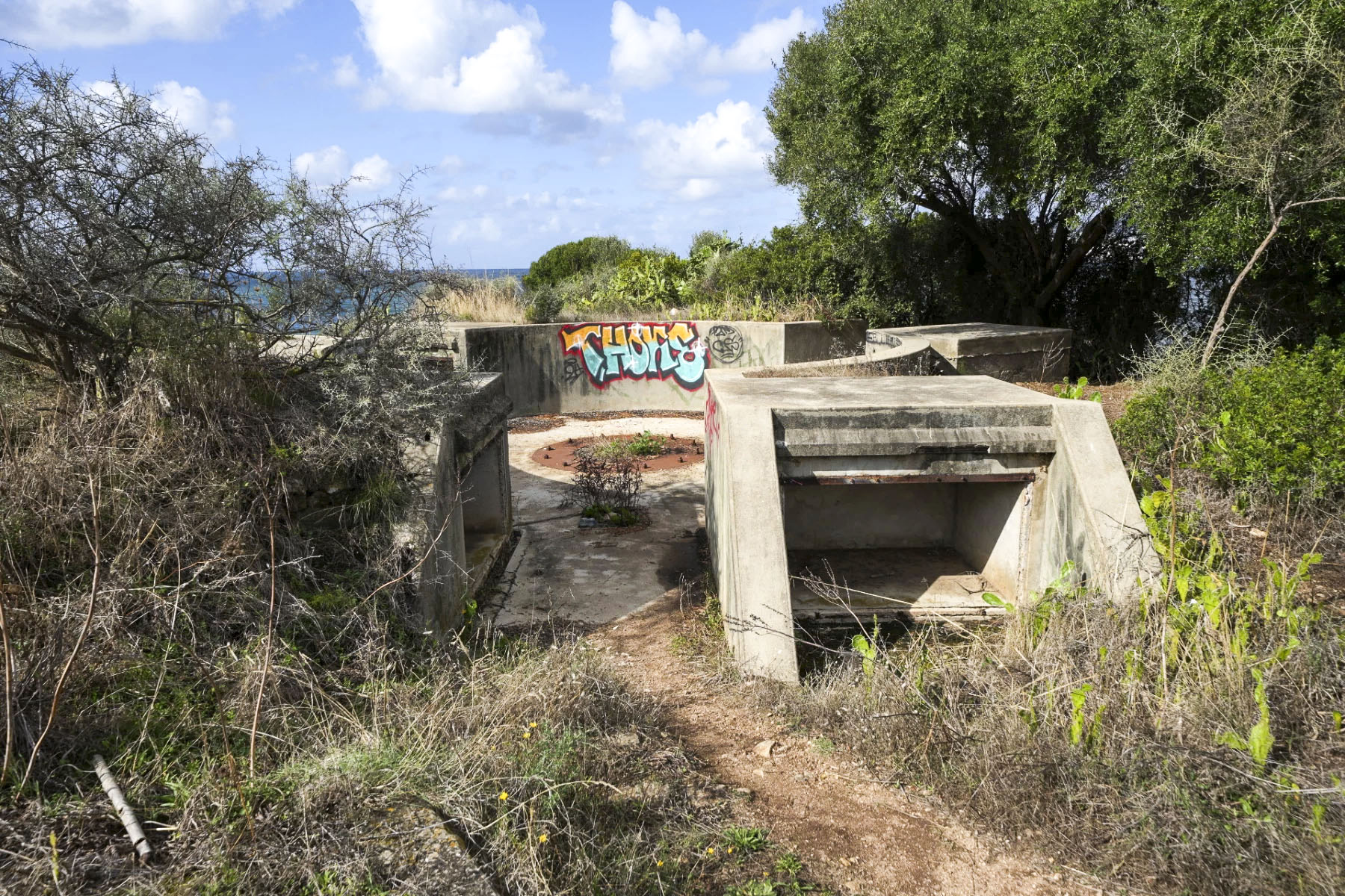 Ligne Maginot - CAPITELLO (BATTERIE DCA) - (Position d'artillerie préparée) - Cuve pour canon de 75mm