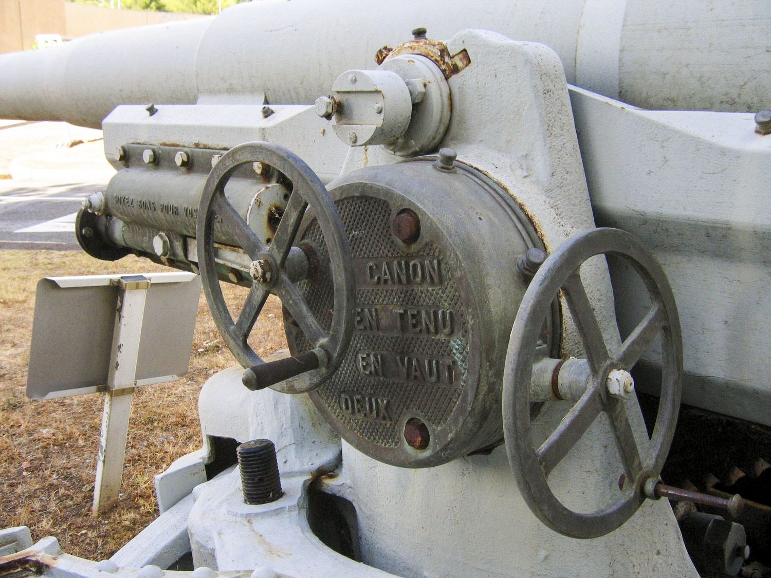 Ligne Maginot - Canon de 155 mm GPF - Musée de l'Artillerie à Draguignan