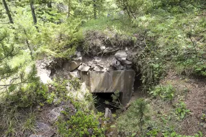 Ligne Maginot - CHALETS DU VALLON 4 - (Blockhaus pour arme infanterie) - L'entrée