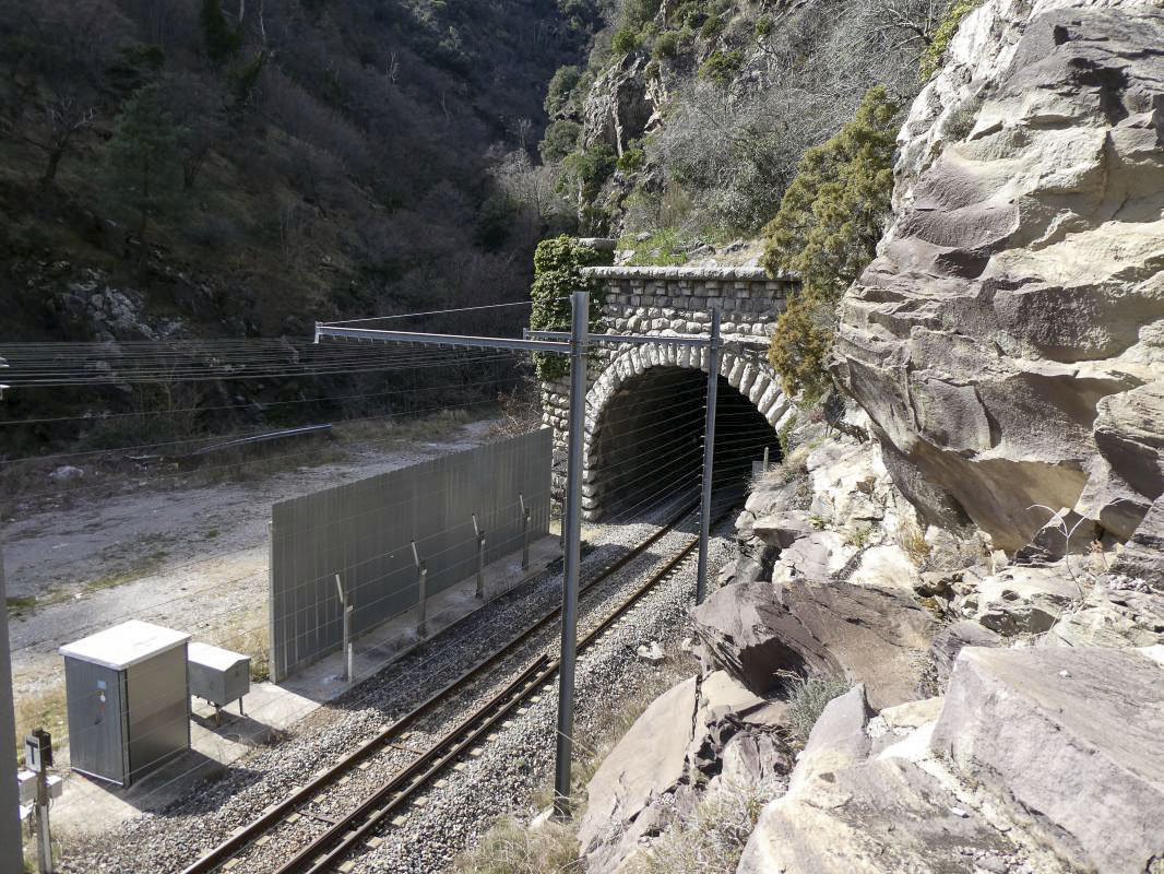 Ligne Maginot - BERGHE SUD (TUNNEL DE) - (Blockhaus pour arme infanterie) - L'entrée