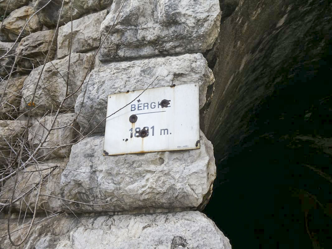 Ligne Maginot - BERGHE SUD (TUNNEL DE) - (Blockhaus pour arme infanterie) - L'entrée