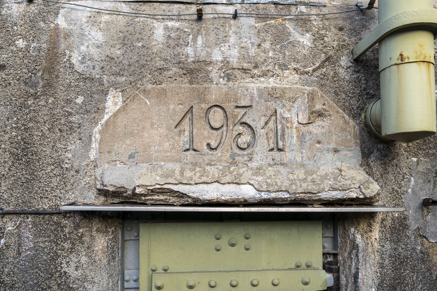 Ligne Maginot - DAMBACH NORD - NEUNHOFFEN SUD-EST - (Casemate d'infanterie - Double) - Année de construction au dessus de l'entrée