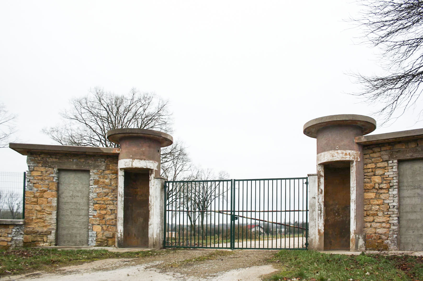 Ligne Maginot - LUDELANGE - (Camp de sureté) - L'entrée du camp
2021