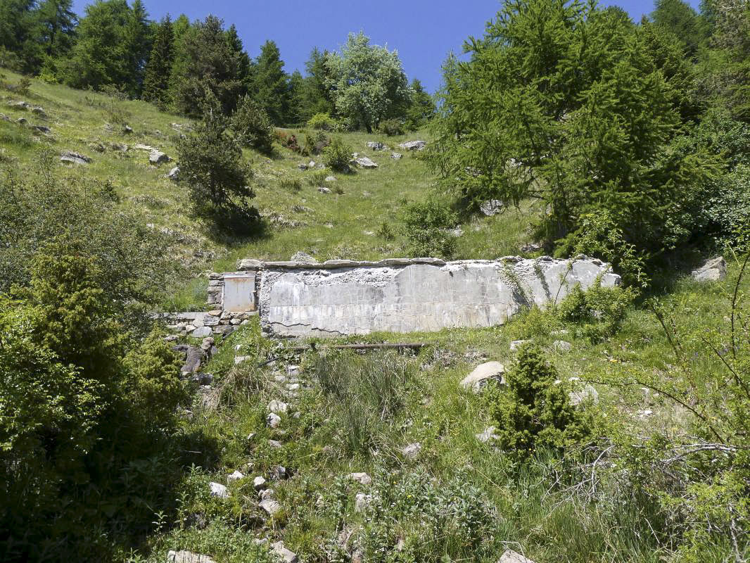 Ligne Maginot - CABANES VIEILLES -(SOURCE CAPTéE) - (Divers) - Citerne en béton