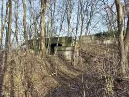 Ligne Maginot - SCHANZ - (Stand de tir) - Troisième travée de l'ancien stand de tir. A gauche le massif récepteur construit à l'extrémité de la quatrième travée 