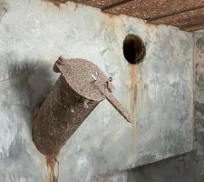 Ligne Maginot - CB302 - KANFENER BUSCH 6 - (Blockhaus pour canon) - Certains vestiges d'équipement sont toujours en place.