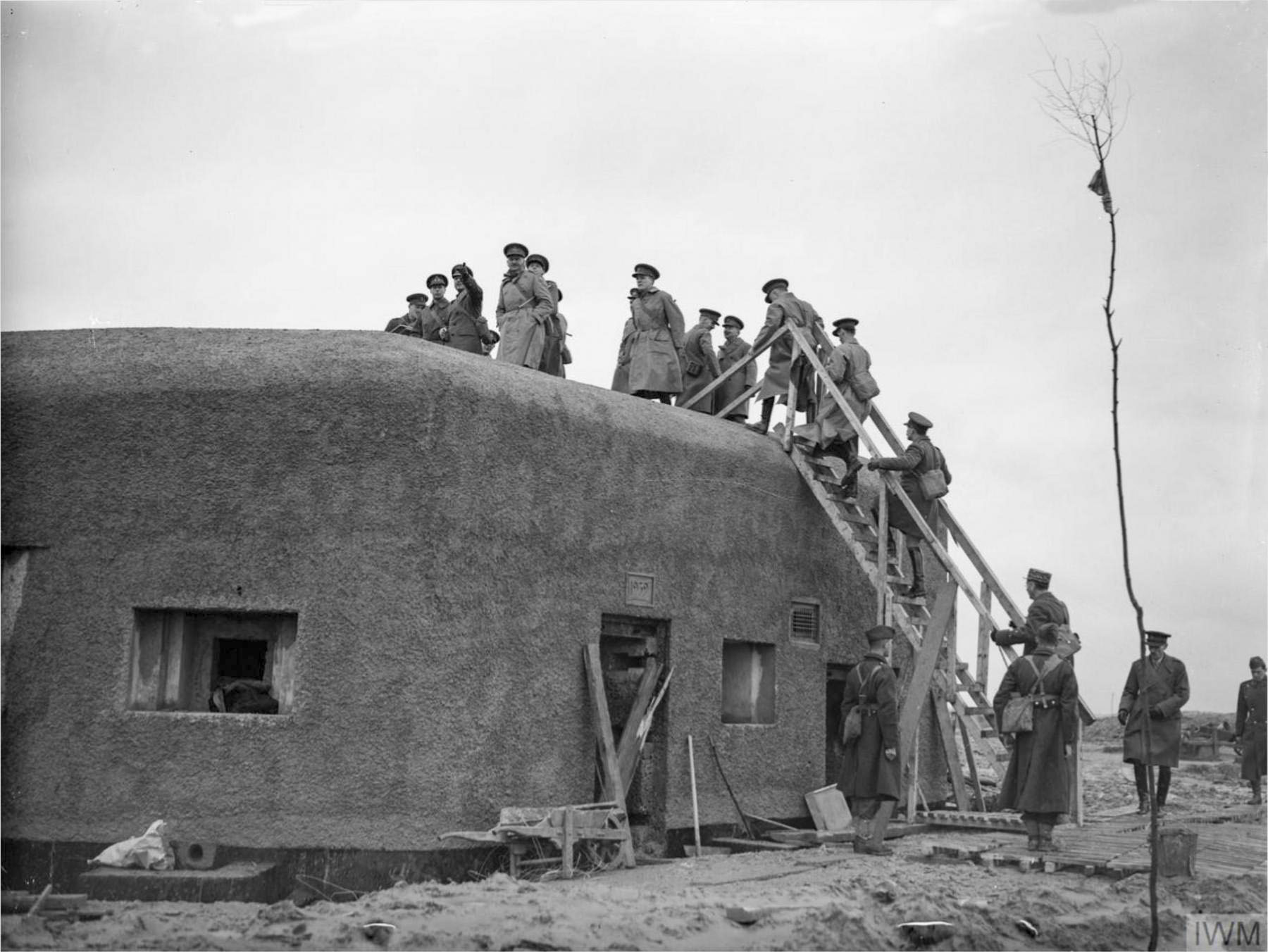 Ligne Maginot - B334 - LA PLAINE NORD - (Blockhaus pour canon) - Photo supposée être du B 334 (Voir fil de discussion)