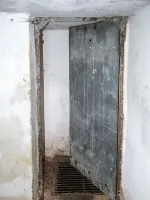 Ligne Maginot - G4 - (Chambre de coupure) - La porte du local