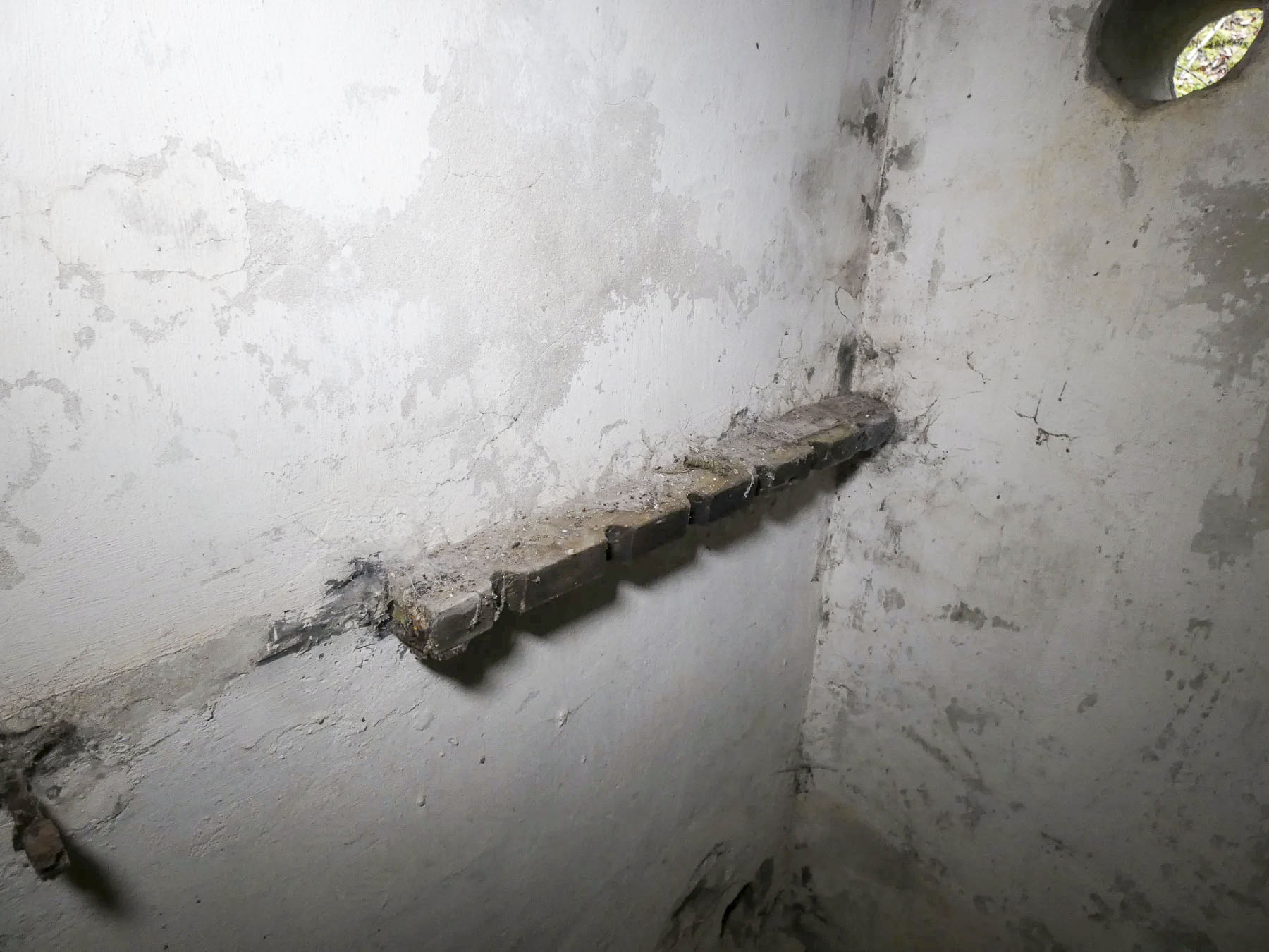 Ligne Maginot - HERBITZHEIM 5 - MA - (Blockhaus pour arme infanterie) - Un ratelier pour fusils.