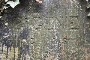 Ligne Maginot - BB9BIS - (Blockhaus pour canon) - Marquage du 2° Génie, 10° Cie, 2° Section