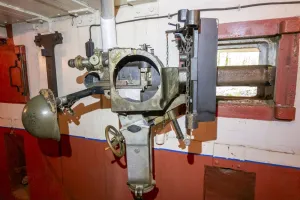 Ligne Maginot - BOIS DE KANFEN OUEST - C42 - (Casemate d'infanterie - Simple) - Jumelage dans la chambre de tir