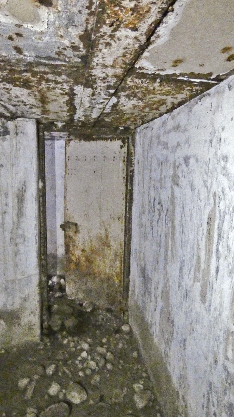 Ligne Maginot - C - (Chambre de coupure - Avec central) - Porte d'entrée de la chambre, côté intérieur