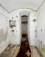 Ligne Maginot - ANNEXE DE FORT UHRICH (II/155° RAP) - (Position d'artillerie préparée) - PC de batterie
Local de l'officier observateur jouxtant l'observatoire cuirassé