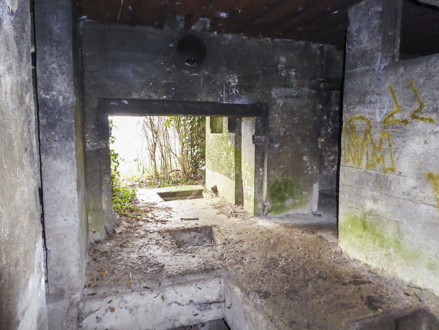 Ligne Maginot - CEZF-1 - CROIX SAINT HUBERT - (Blockhaus lourd type STG / STG-FCR - Double) - Les entrées