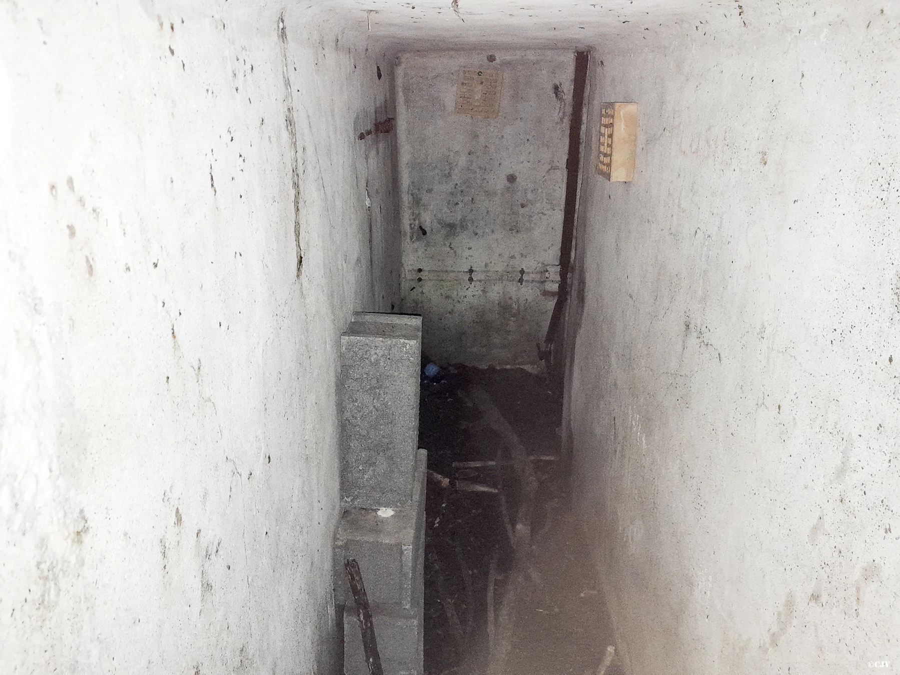 Ligne Maginot - 13 - (Chambre de coupure) - Le couloir